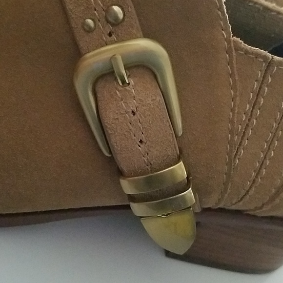 NWT Bcbgeneration Loela Leather Ankle Boot - Picture 3 of 7